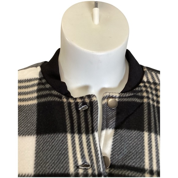 Plaid Black and White Women's Jacket, Plus Size 1X - Picture 7 of 9